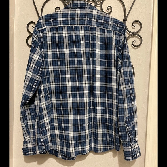 Men’s American Rag Brand Flannel - Picture 2 of 4